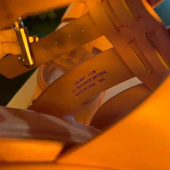 Madden Girl Womens Sandals Pink Size 7.5 M - Picture 10 of 11